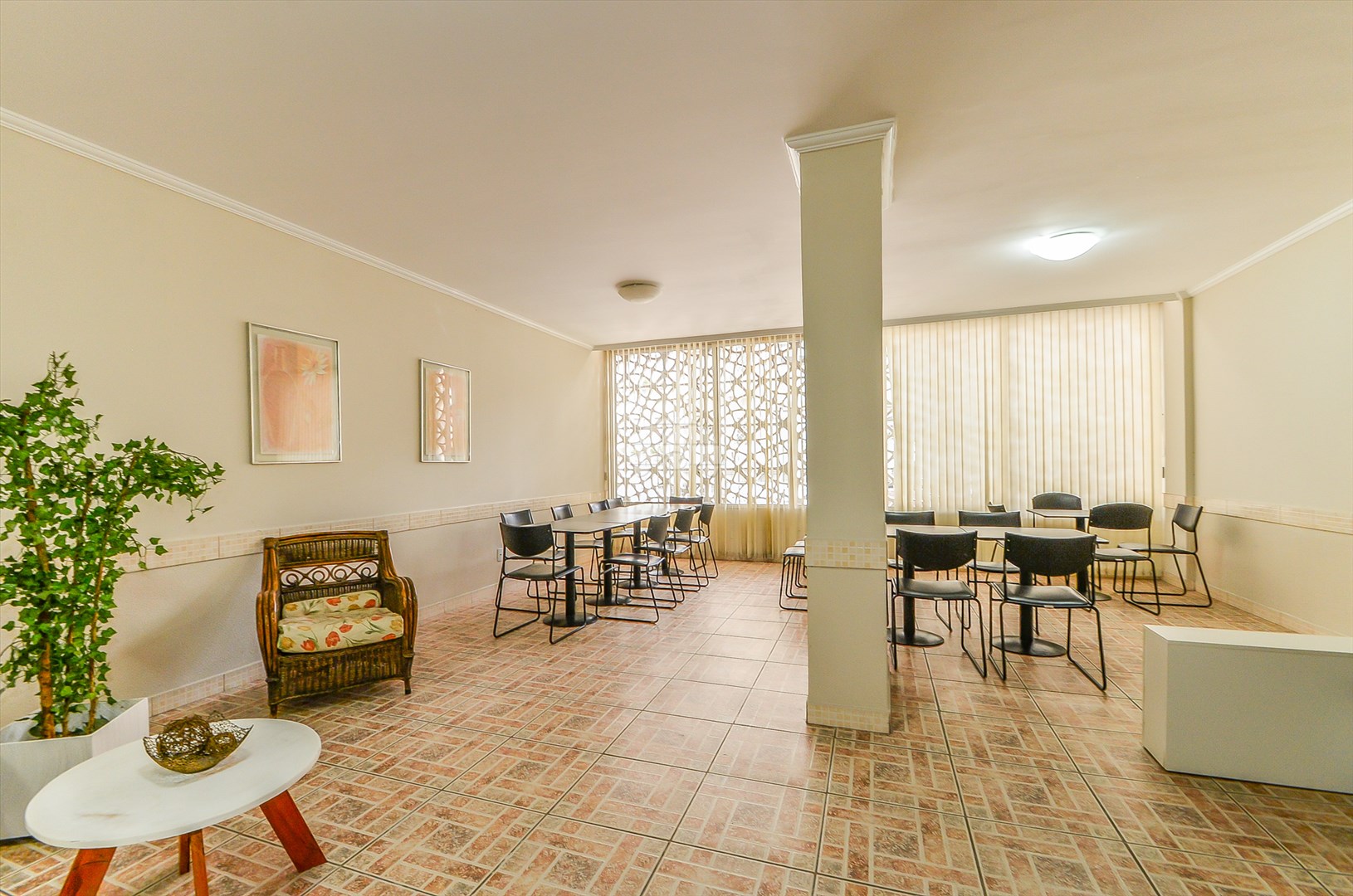 Apartamento à venda em Centro, Curitiba — Toyo Imóveis - Curitiba/PR