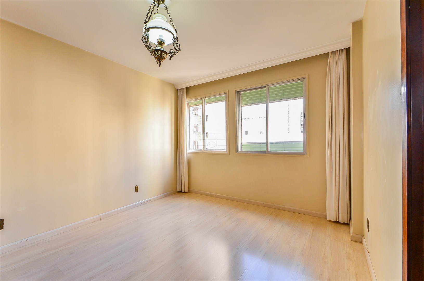 Apartamento à venda em Centro, Curitiba — Toyo Imóveis - Curitiba/PR