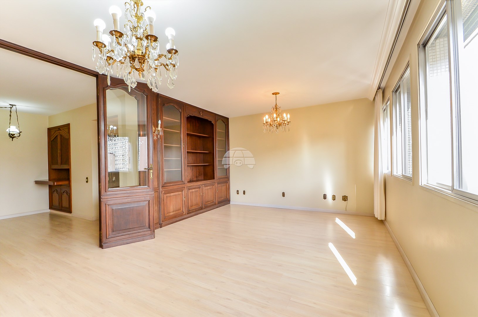 Apartamento à venda em Centro, Curitiba — Toyo Imóveis - Curitiba/PR
