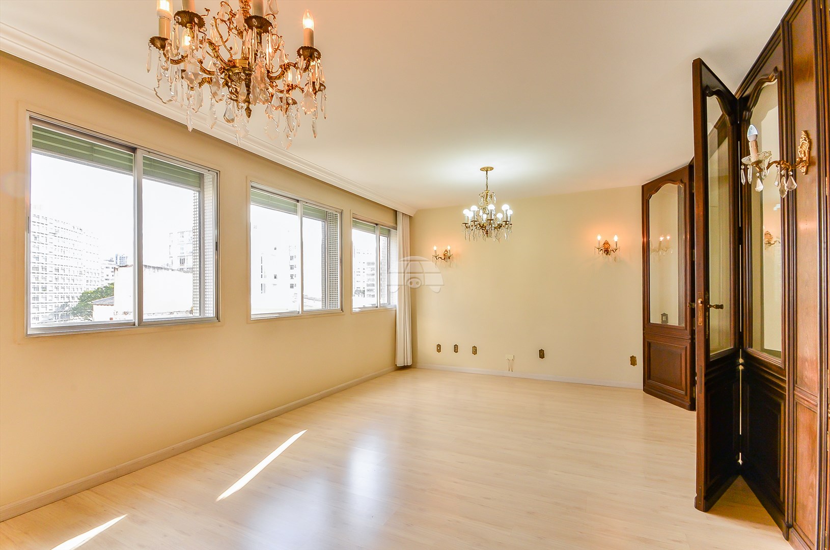 Apartamento à venda em Centro, Curitiba — Toyo Imóveis - Curitiba/PR