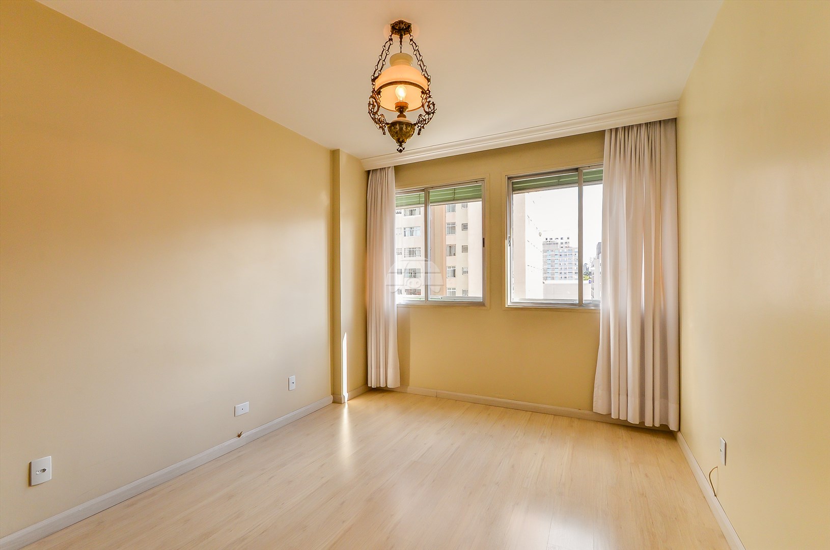 Apartamento à venda em Centro, Curitiba — Toyo Imóveis - Curitiba/PR