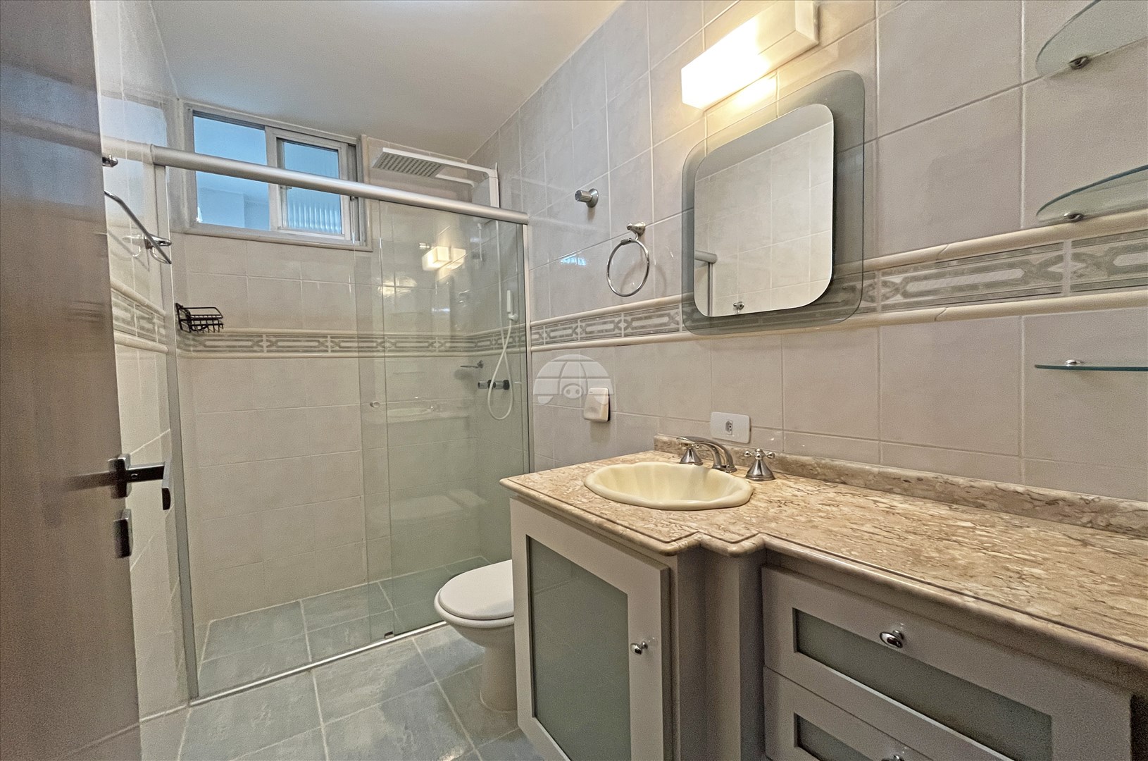 Apartamento para alugar em Bigorrilho, Curitiba — Construa Assessoria Imobiliária