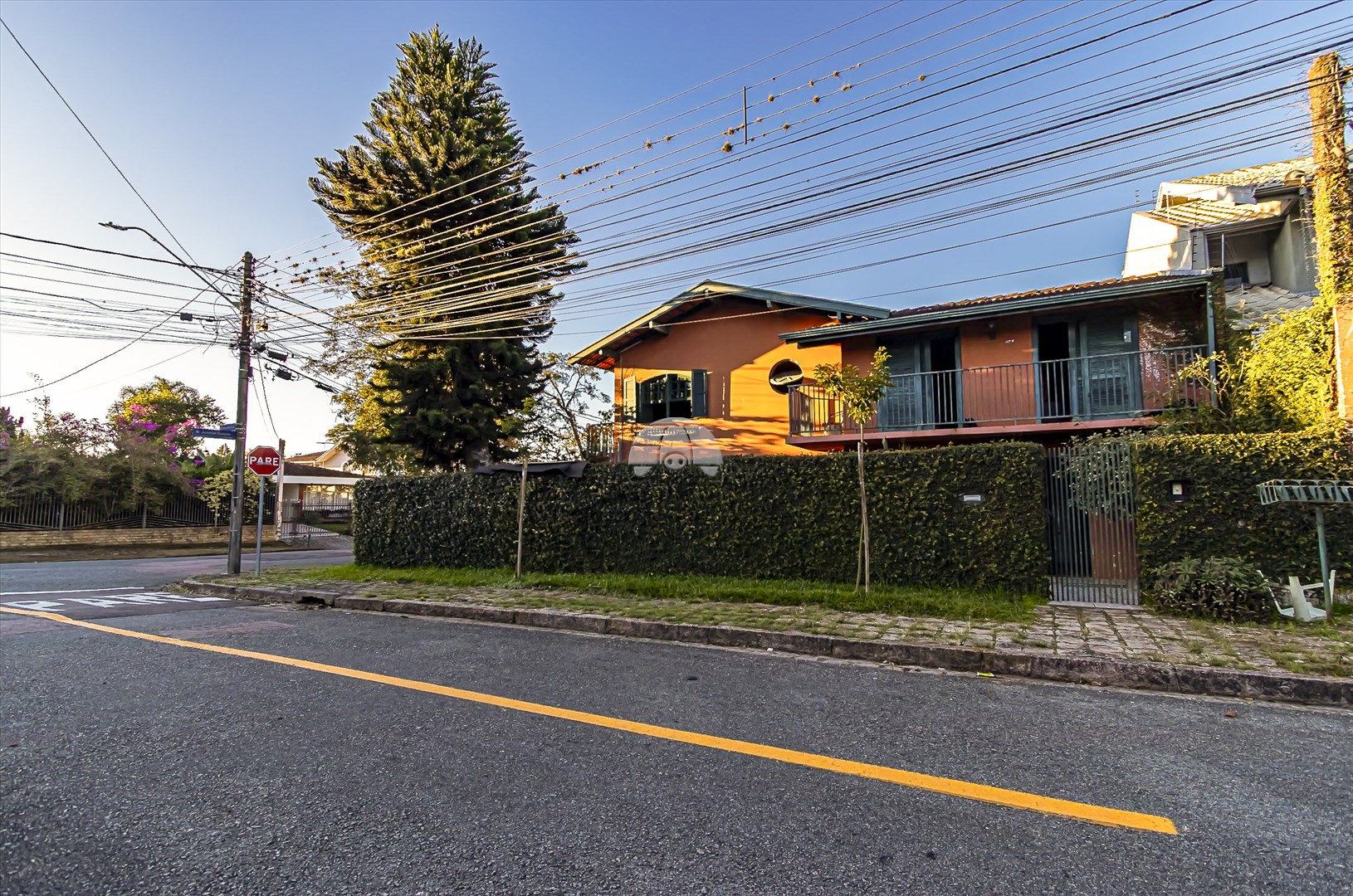 Casa à venda em Jardim Social, Curitiba — Portal Chave Fácil