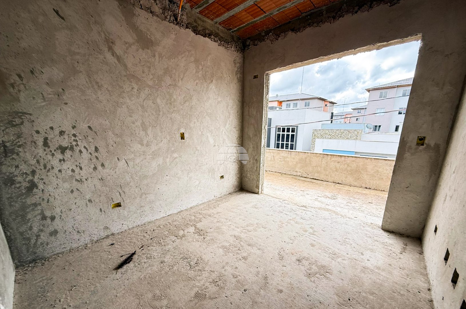 Sobrado à venda em São Gabriel, Colombo — Portal Chave Fácil