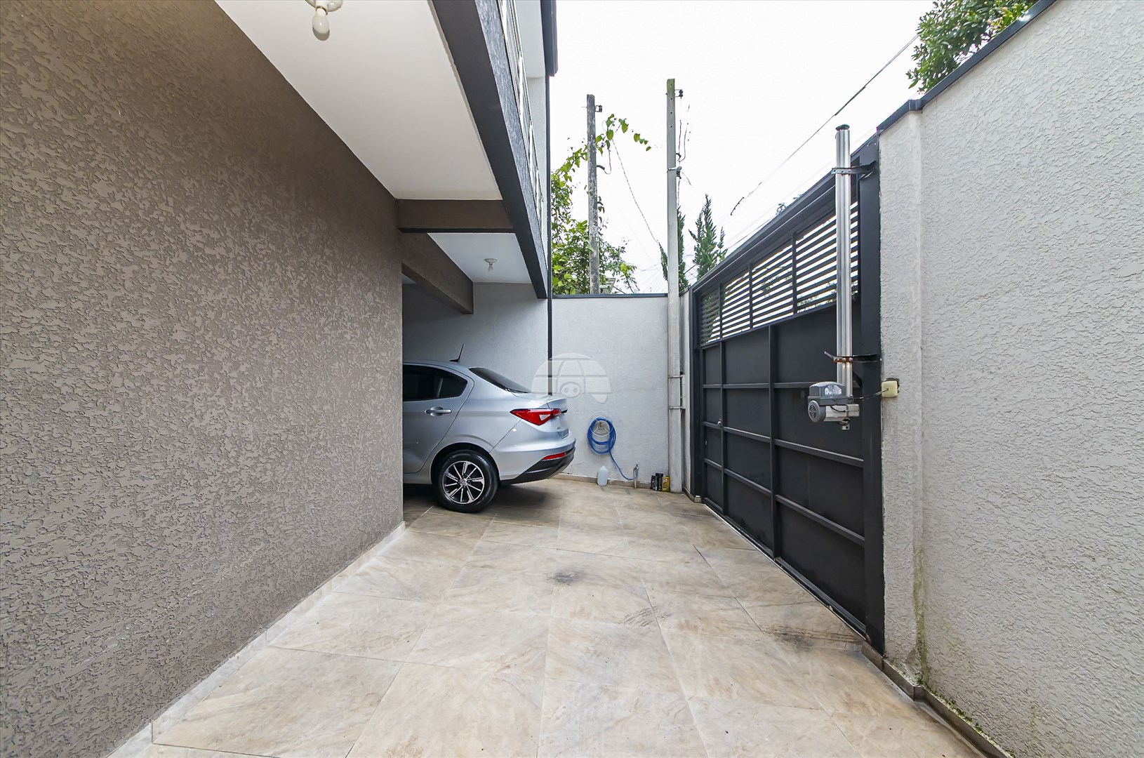 Sobrado à venda em Ganchinho, Curitiba — Portal Chave Fácil