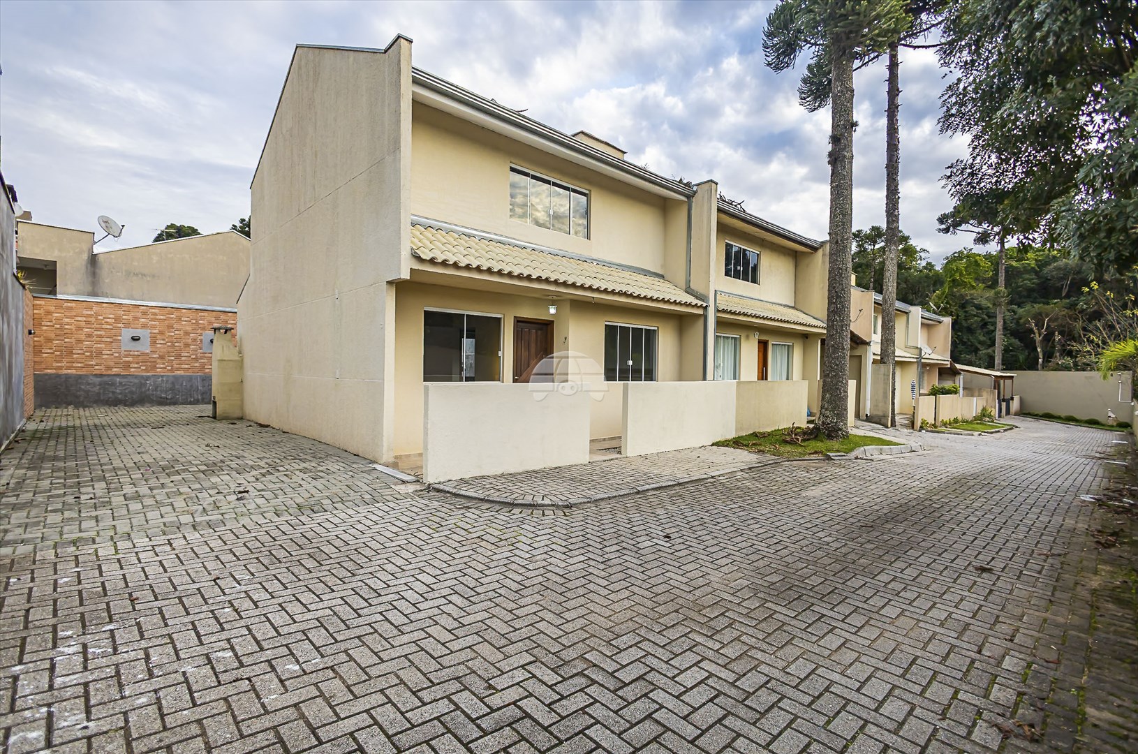 Casa à venda em São Gabriel, Colombo — Portal Chave Fácil