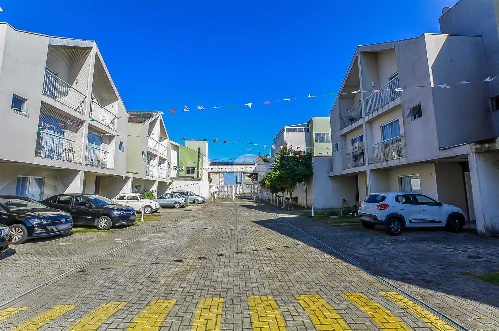 Casa à venda em Uberaba, Curitiba — Imóveis em Curitiba - Jamaica Imóveis