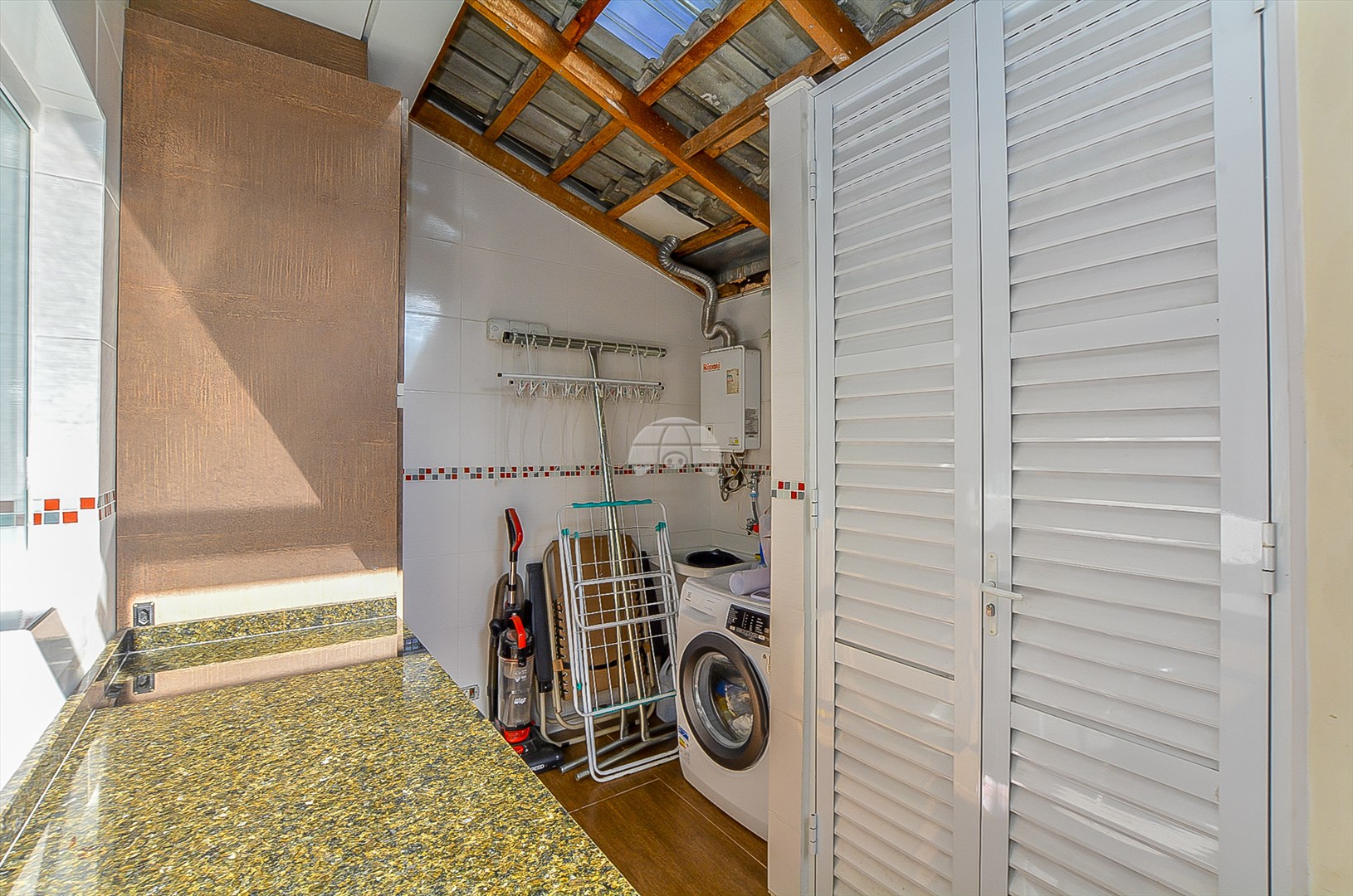 Casa à venda em Uberaba, Curitiba — Imóveis em Curitiba - Jamaica Imóveis