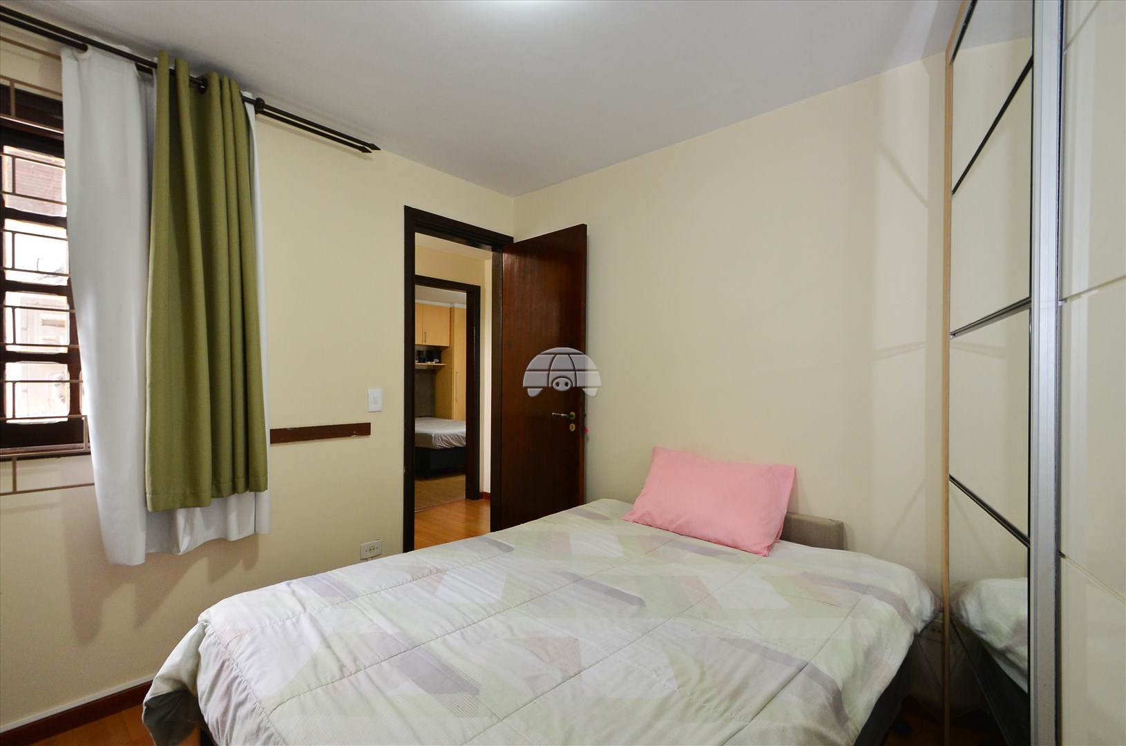 Casa à venda em Santa Cândida, Curitiba — Kondor Imóveis: Imobiliária em Curitiba | Uma imobiliária pra você