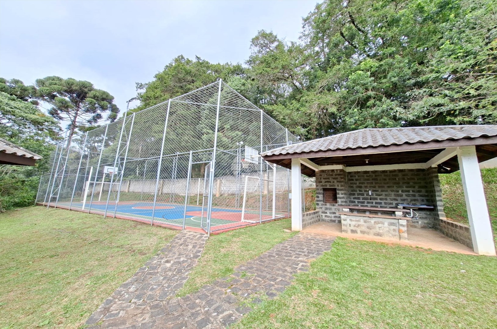 Casa à venda em Roça Grande, Colombo — Portal Chave Fácil