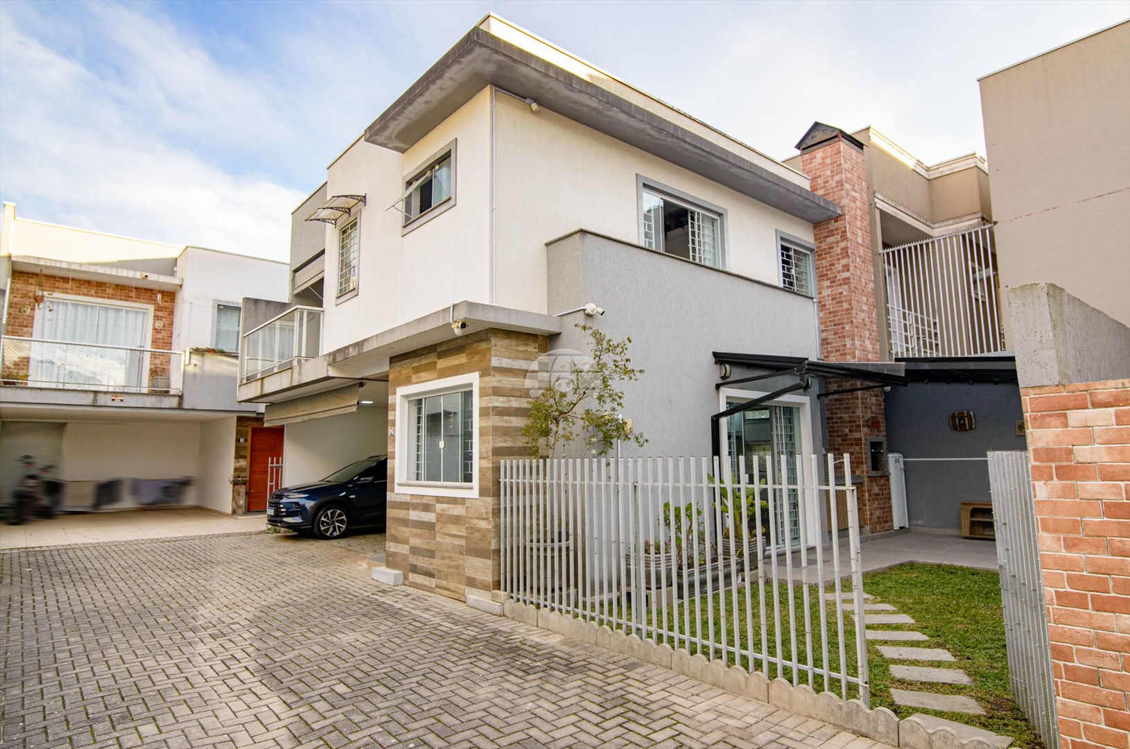 Casa à venda em Santa Felicidade, Curitiba — Portal Chave Fácil