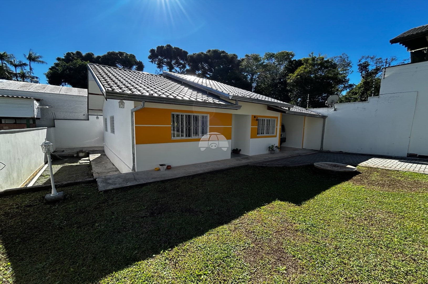 Casa à venda em Cachoeira, Curitiba — Portal Chave Fácil