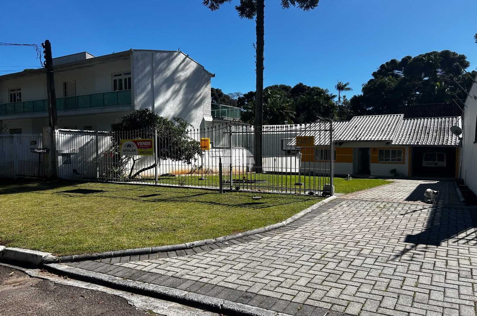 Casa à venda em Cachoeira, Curitiba — Portal Chave Fácil