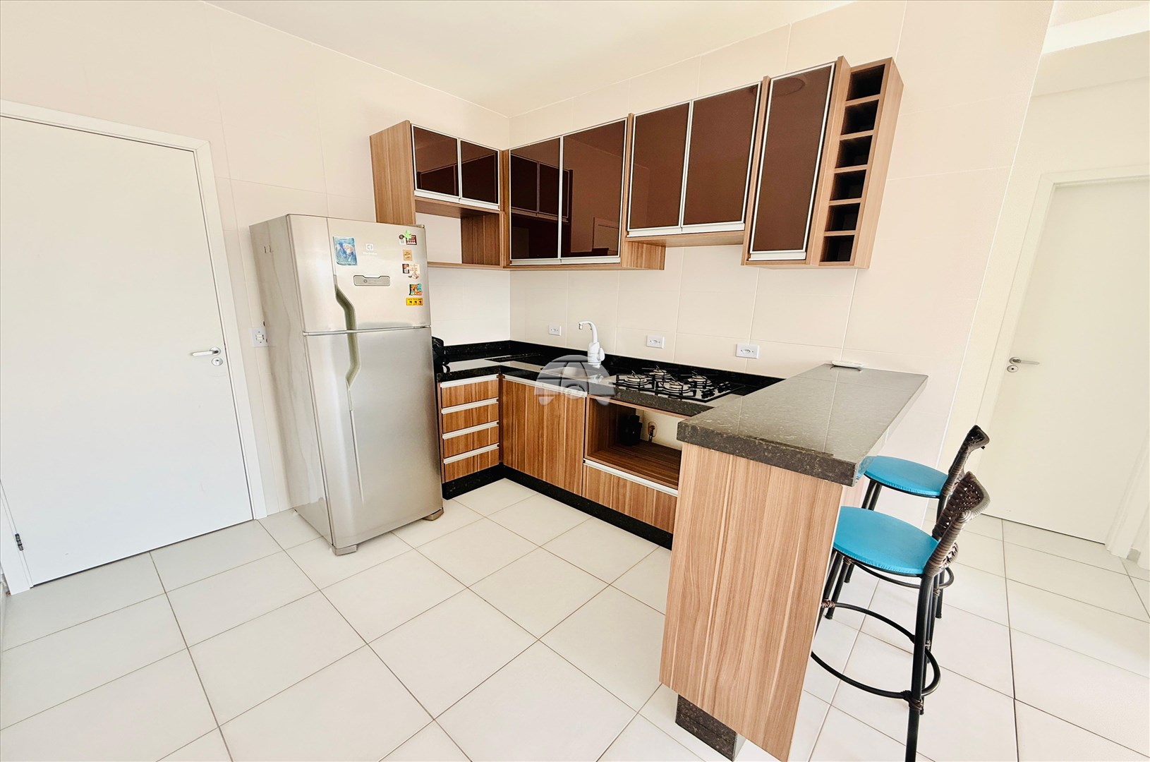 Apartamento à venda em Balneario Gaivotas, Matinhos — Portal Chave Fácil