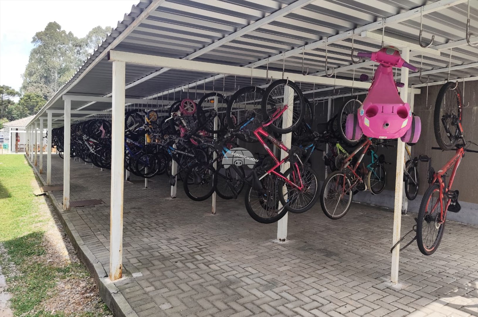 Apartamento à venda em Santo Antonio, São José dos Pinhais — Portal Chave Fácil