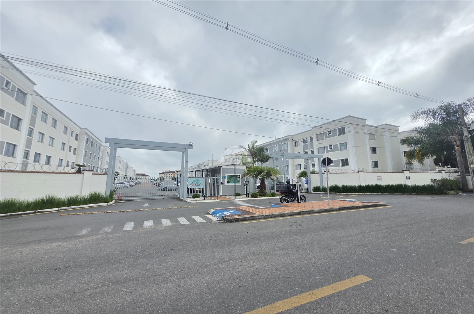 Apartamento à venda em Vila Iná, São José dos Pinhais — Portal Chave Fácil