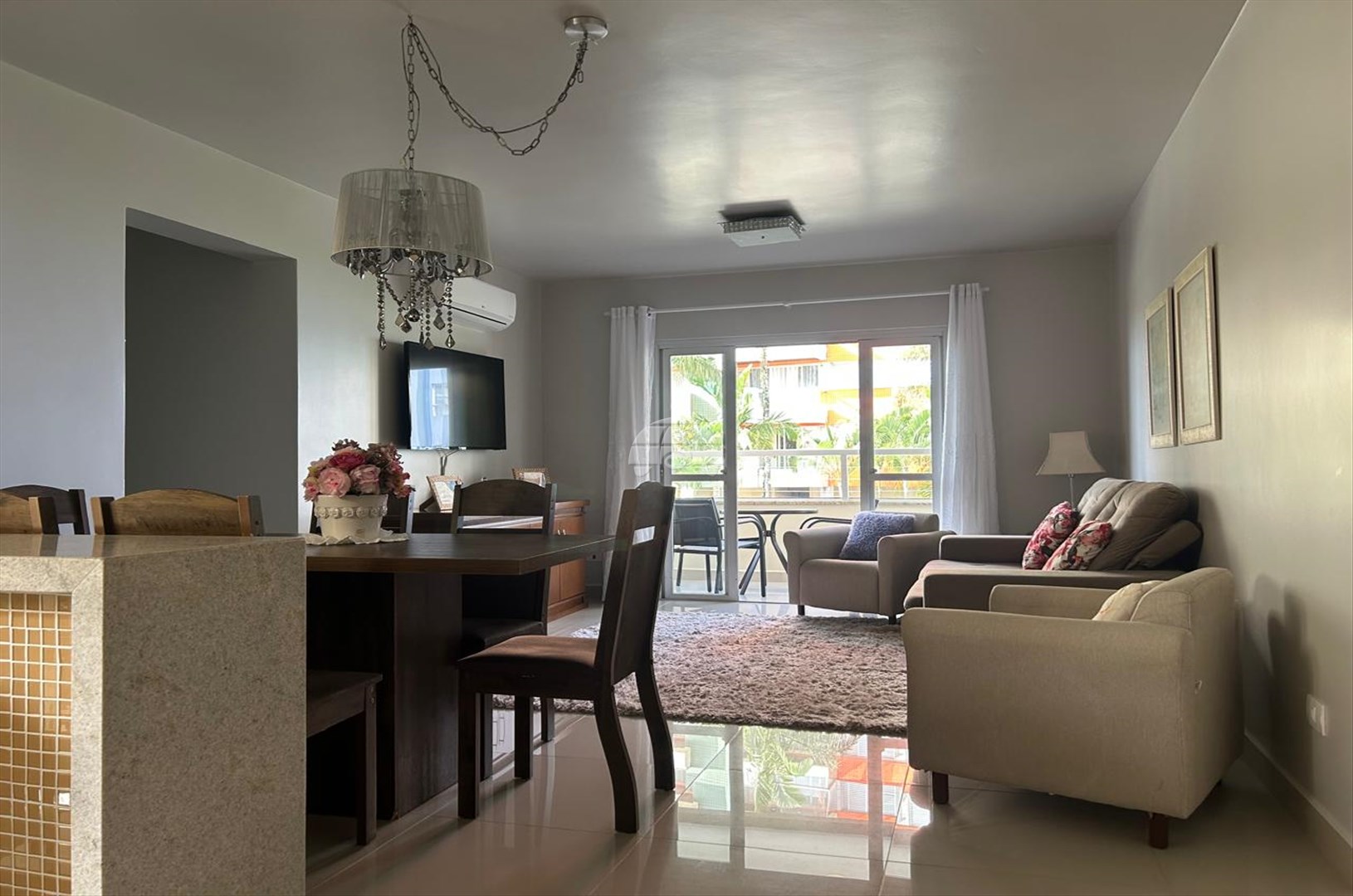 Apartamento à venda em Caioba, Matinhos — Portal Chave Fácil