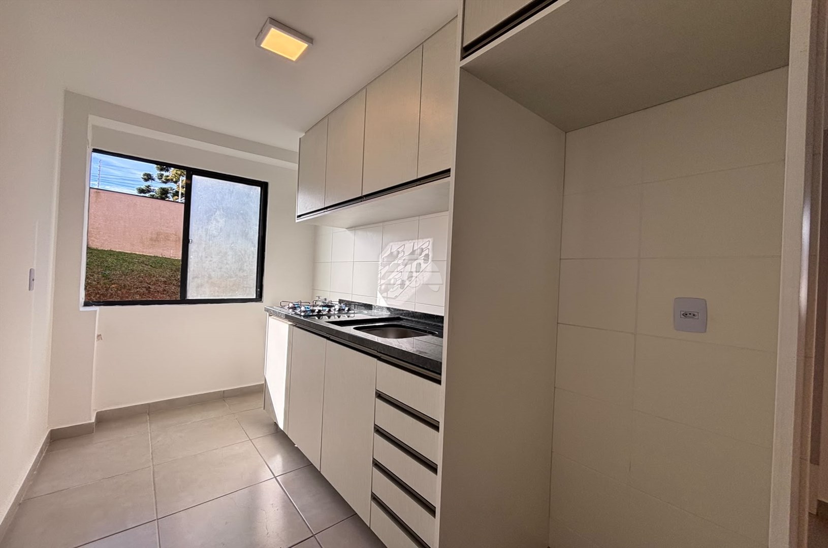 Apartamento à venda em Tanguá, Almirante Tamandaré — Portal Chave Fácil