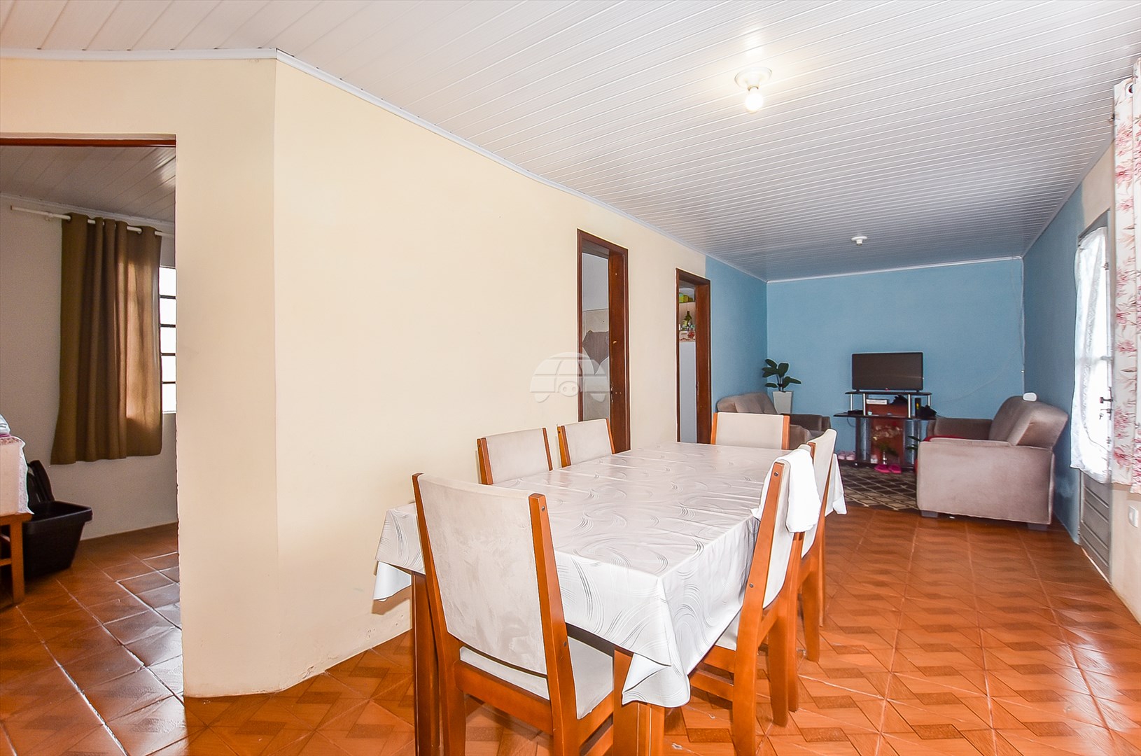 Casa à venda em Capão Raso, Curitiba — Portal Chave Fácil