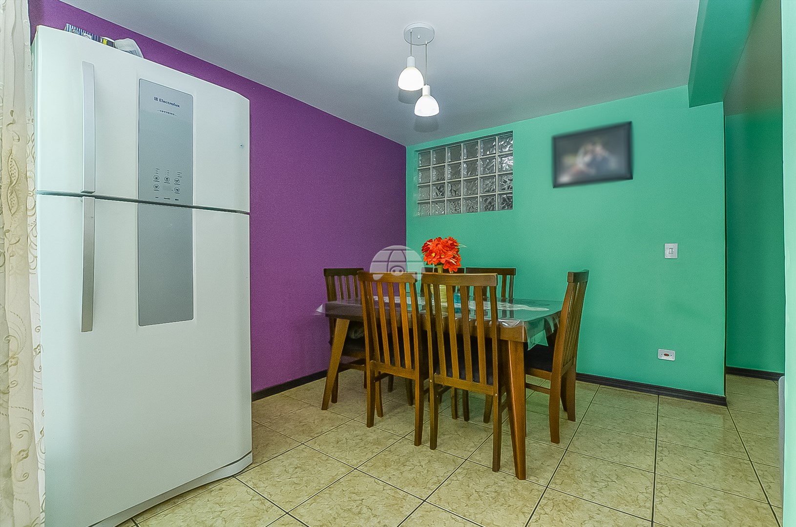 Sobrado à venda em Xaxim, Curitiba — Portal Chave Fácil