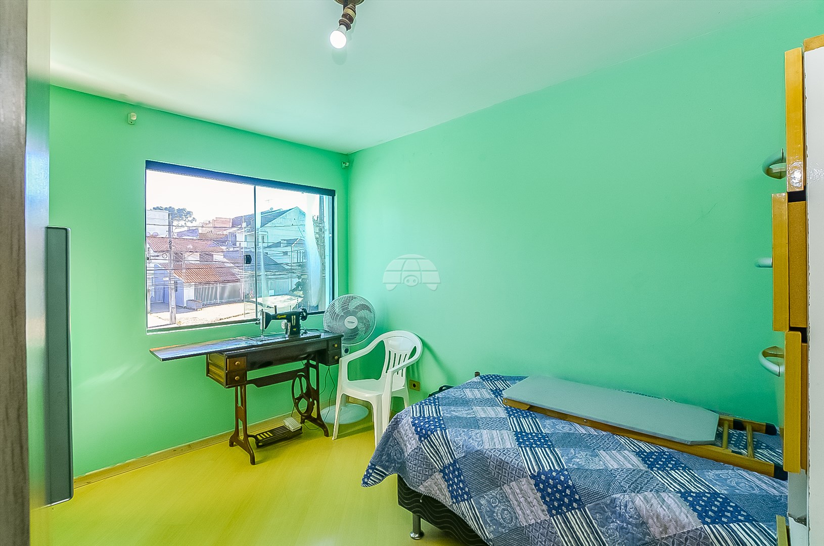Casa à venda em Xaxim, Curitiba — GOMES CONSULTOR IMOBILIARIO LTDA.