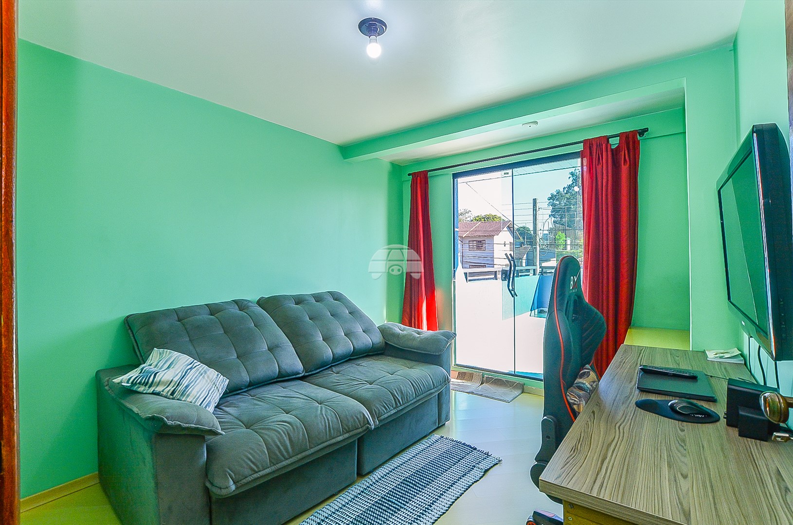 Casa à venda em Xaxim, Curitiba — GOMES CONSULTOR IMOBILIARIO LTDA.