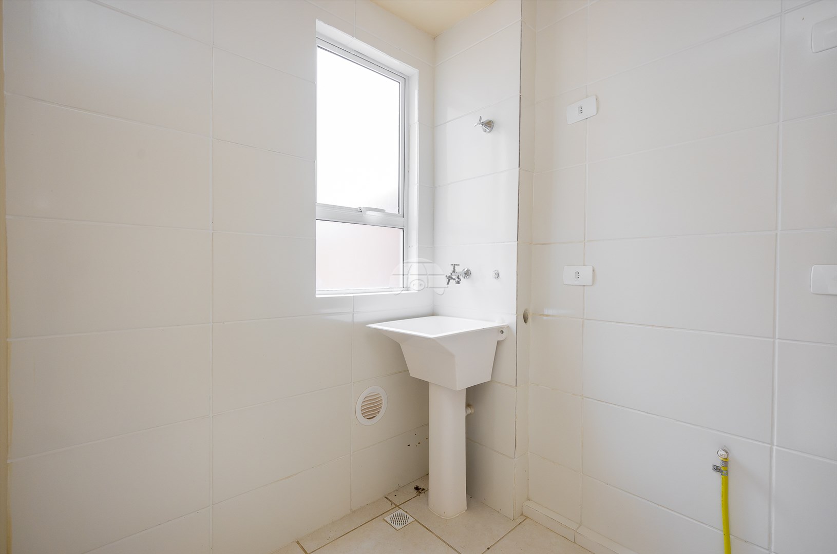 Apartamento à venda em Santa Terezinha, Fazenda Rio Grande — Portal Chave Fácil