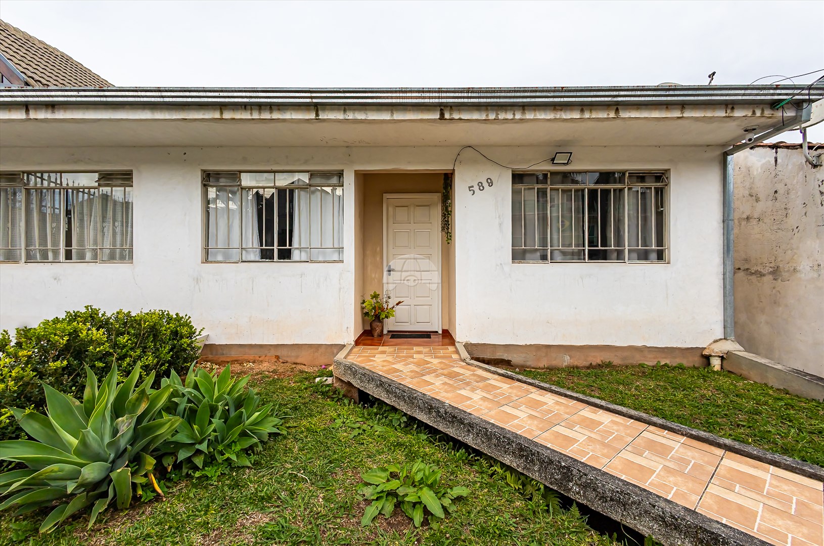 Casa à venda em Novo Mundo, Curitiba — Portal Chave Fácil