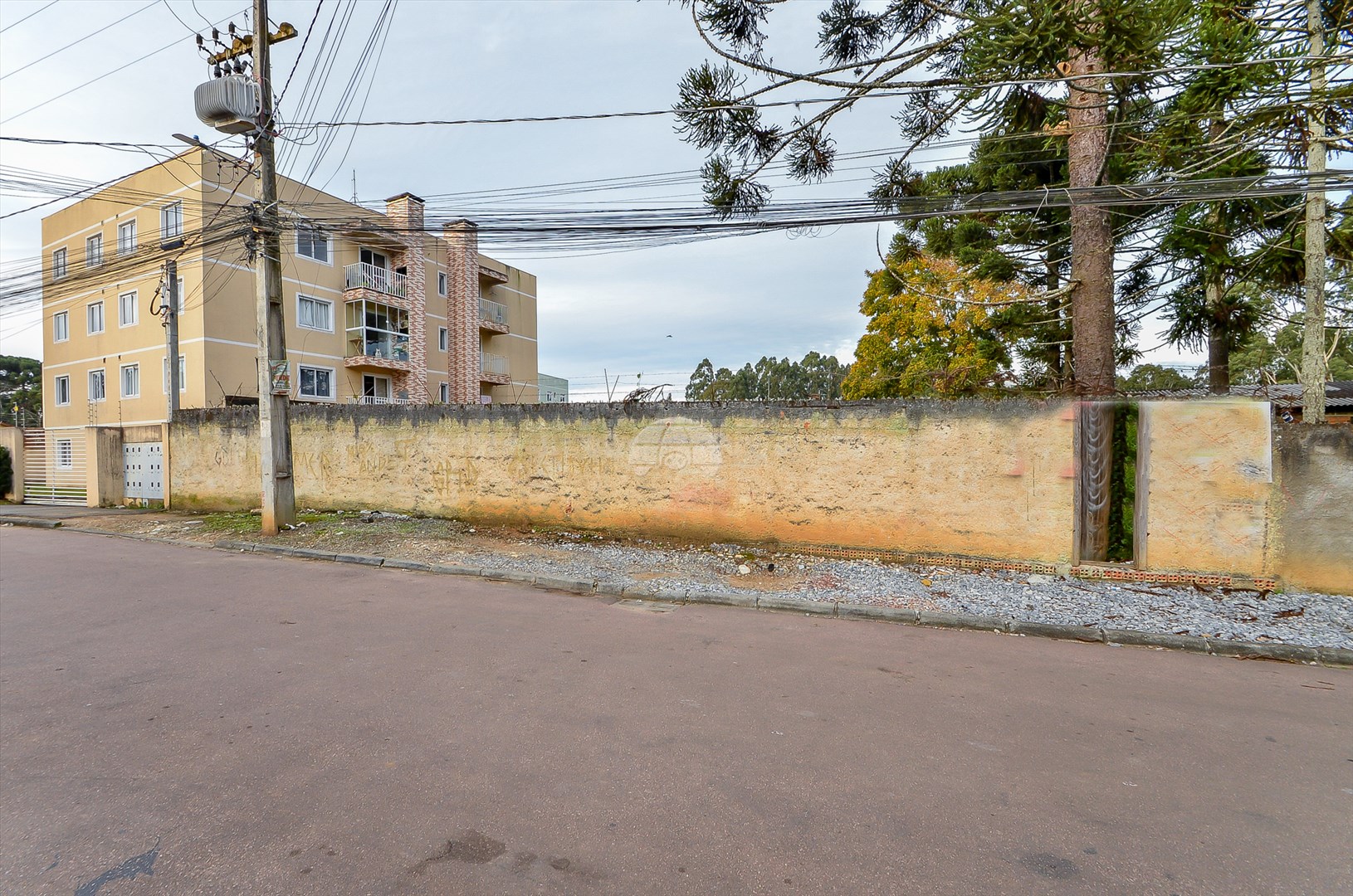 Terreno/Área à venda em Osasco, Colombo — Portal Chave Fácil