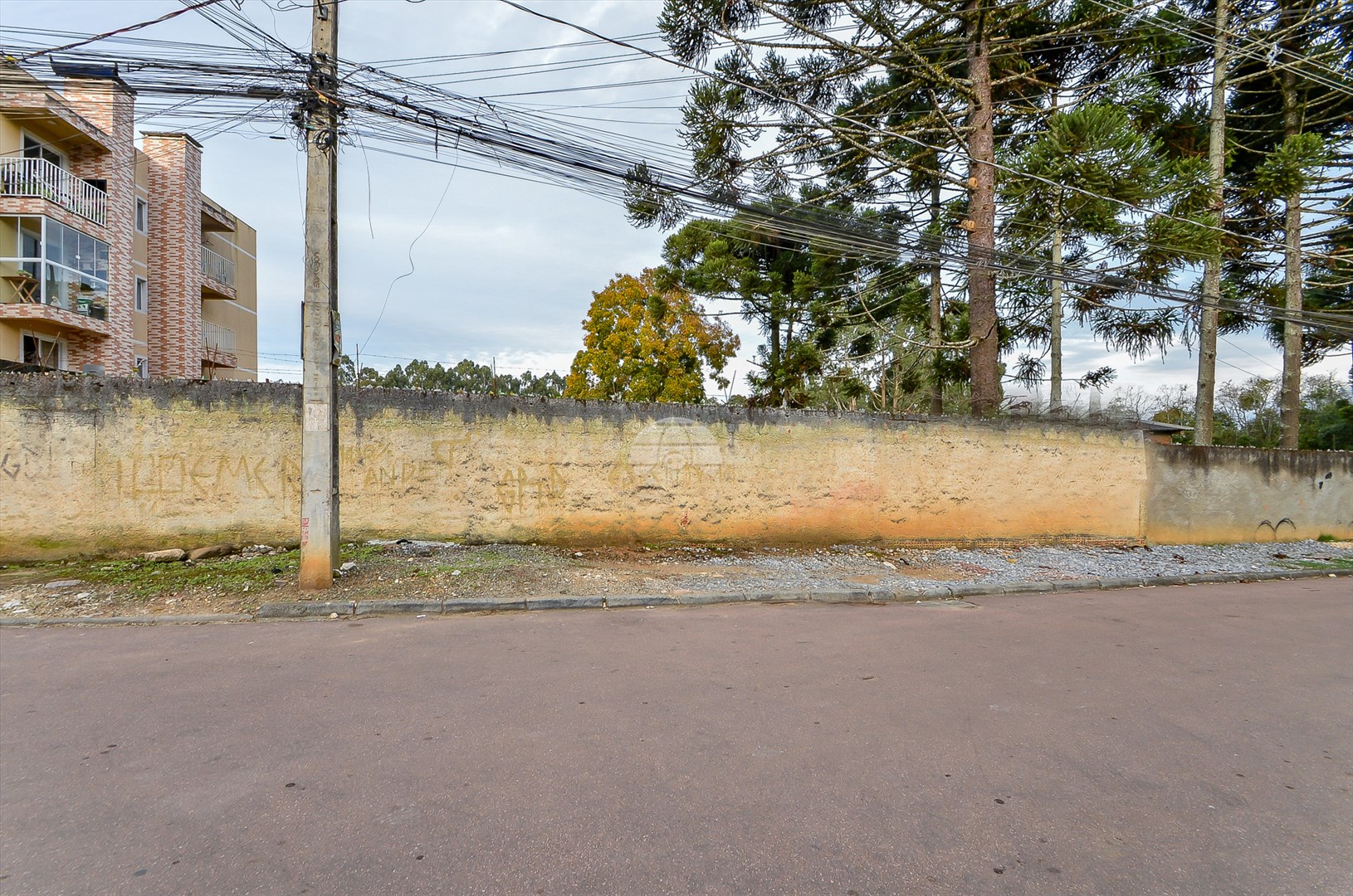 Terreno/Área à venda em Osasco, Colombo — Portal Chave Fácil