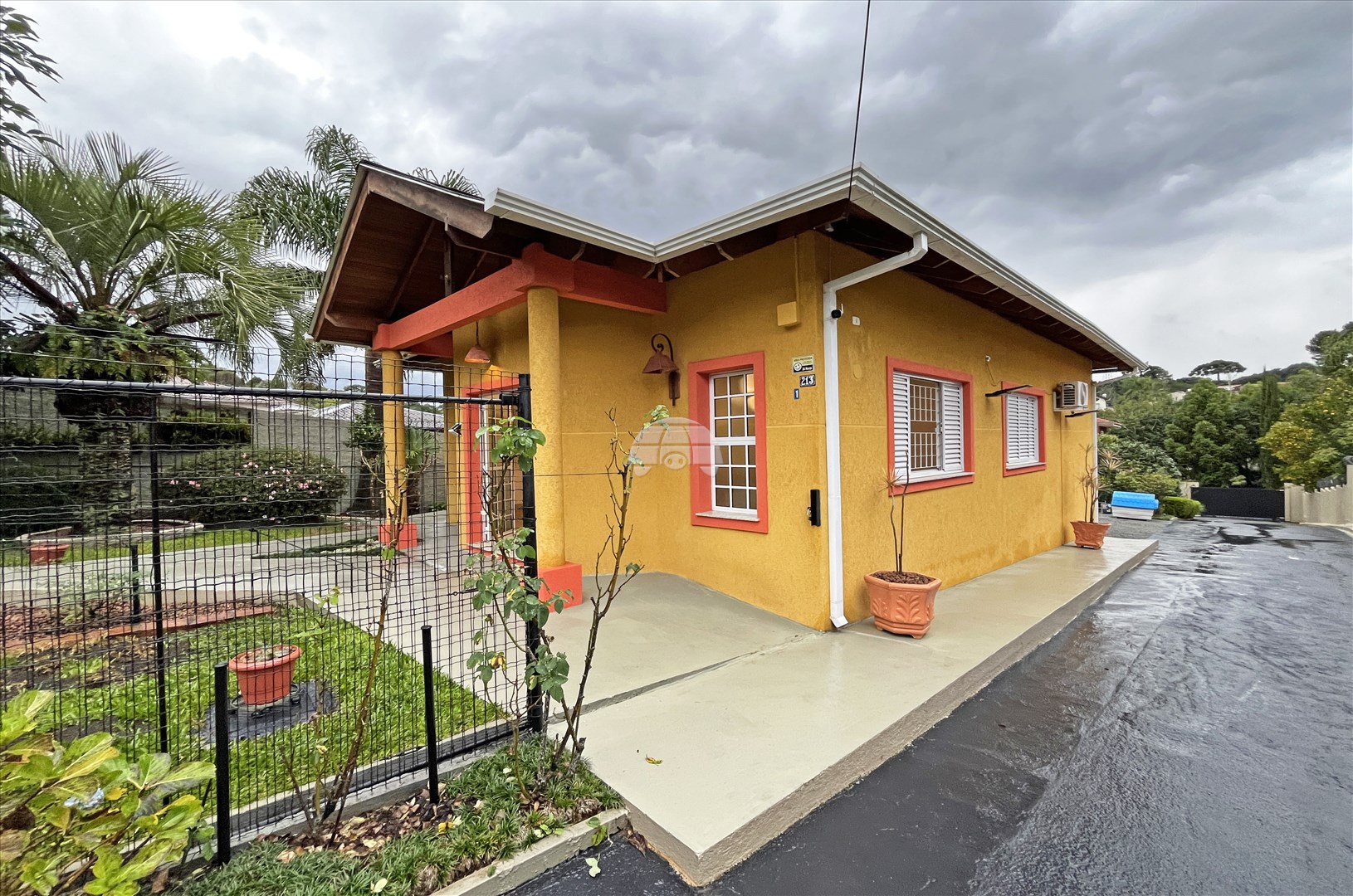 Casa para alugar em Santa Felicidade, Curitiba — Portal Chave Fácil