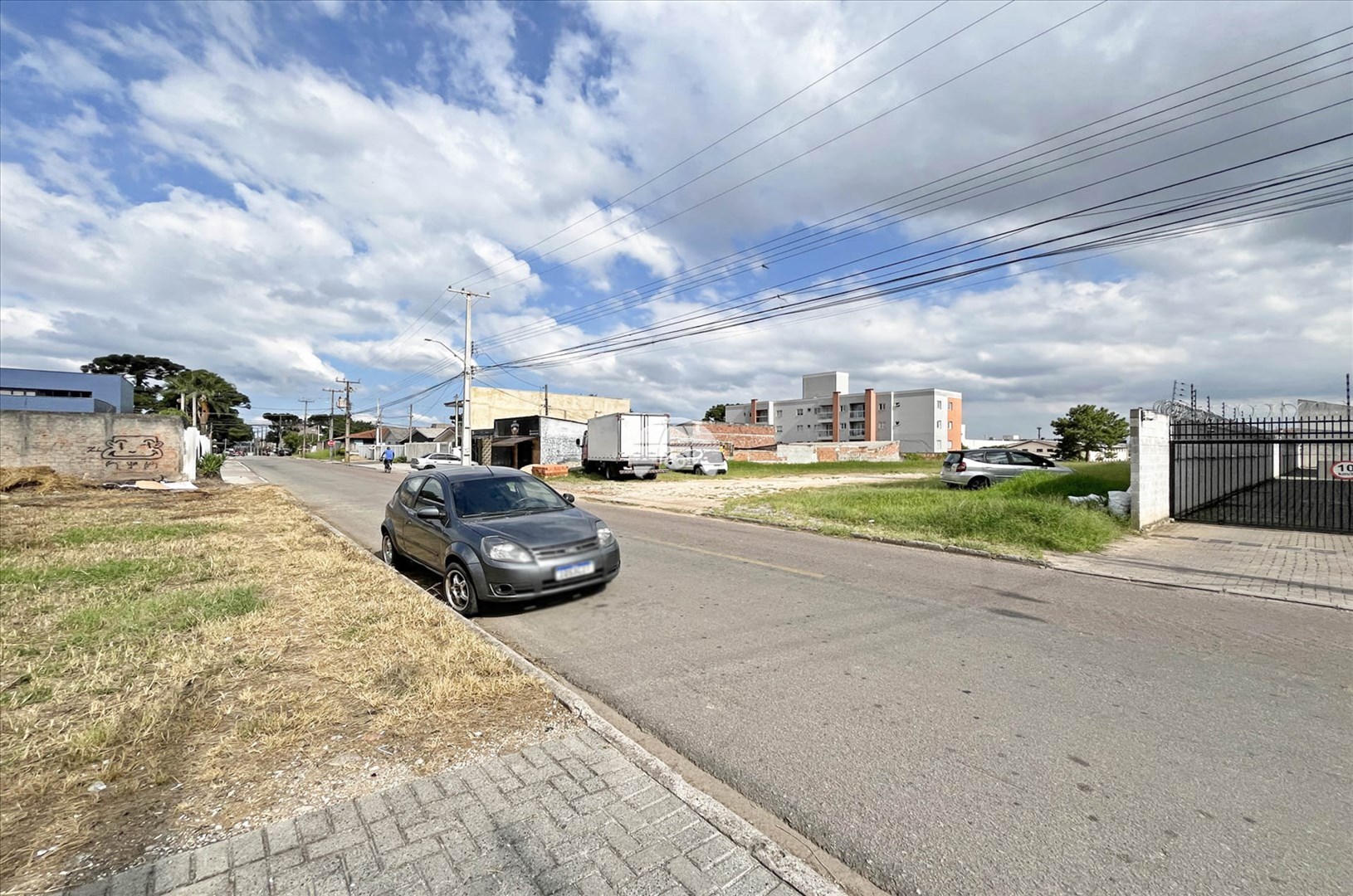 Apartamento à venda em Vargem Grande, Pinhais — Portal Chave Fácil