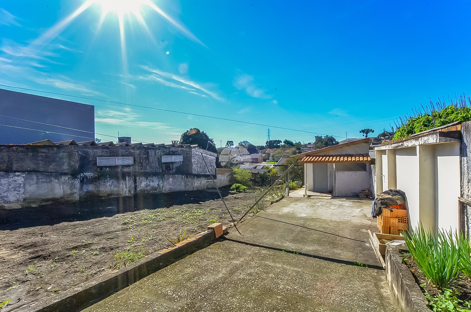 Terreno/Área à venda em Pinheirinho, Curitiba — Portal Chave Fácil