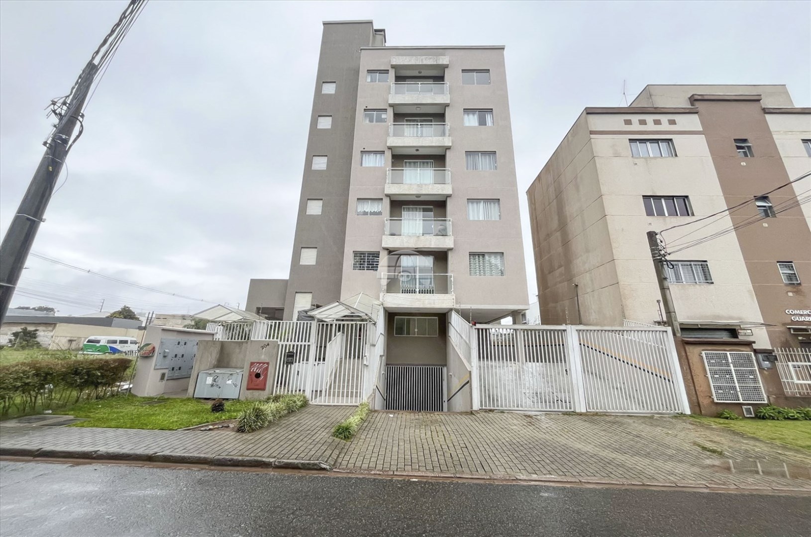 Apartamento à venda em Eucaliptos, Fazenda Rio Grande — Portal Chave Fácil