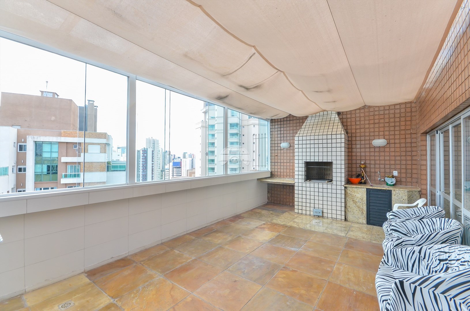 Apartamento à venda em Água Verde, Curitiba — Construa Assessoria Imobiliária