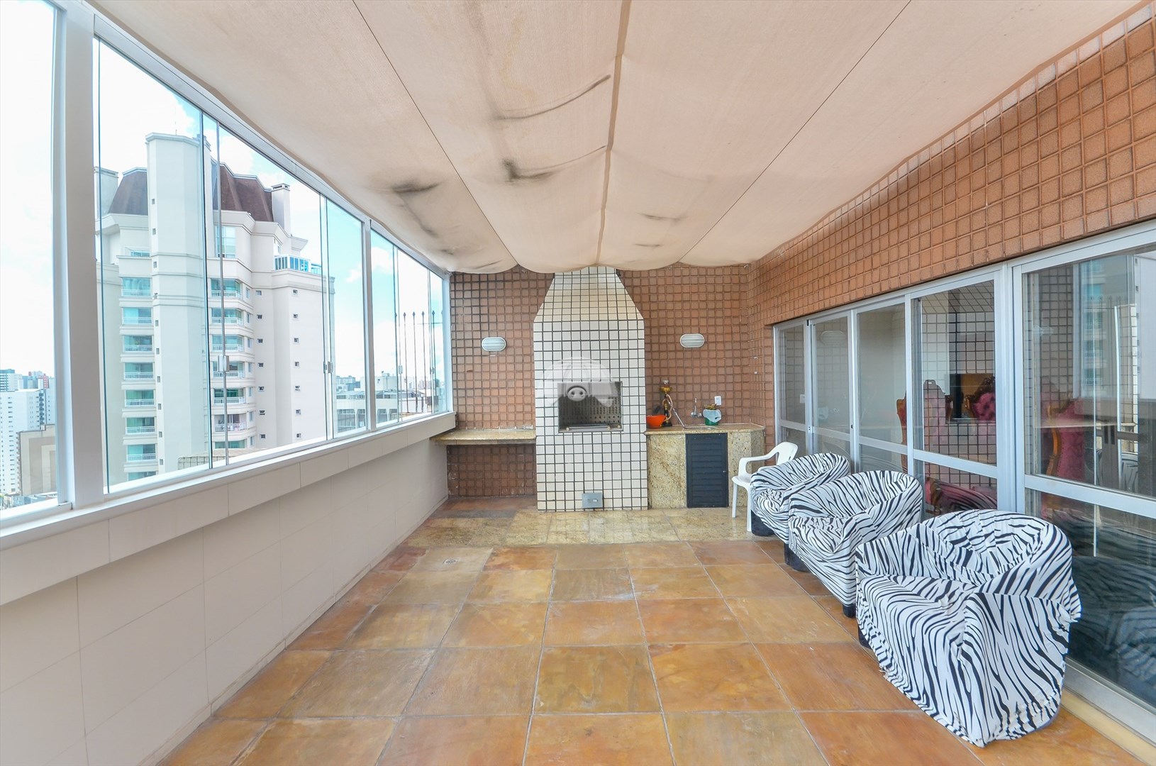 Apartamento à venda em Água Verde, Curitiba — Construa Assessoria Imobiliária