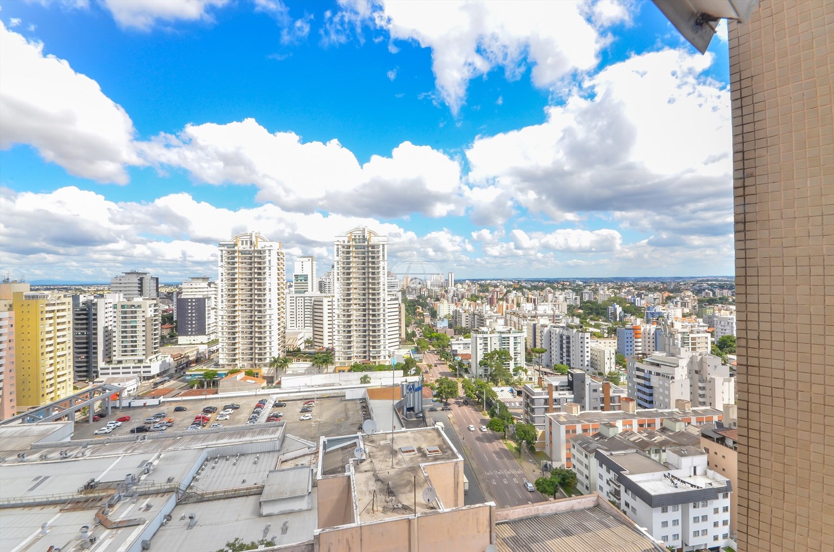 Apartamento à venda em Água Verde, Curitiba — Construa Assessoria Imobiliária