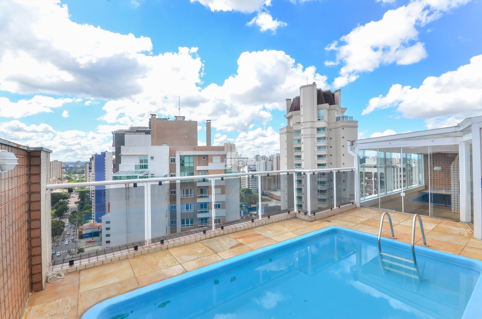 Apartamento à venda em Água Verde, Curitiba — Construa Assessoria Imobiliária