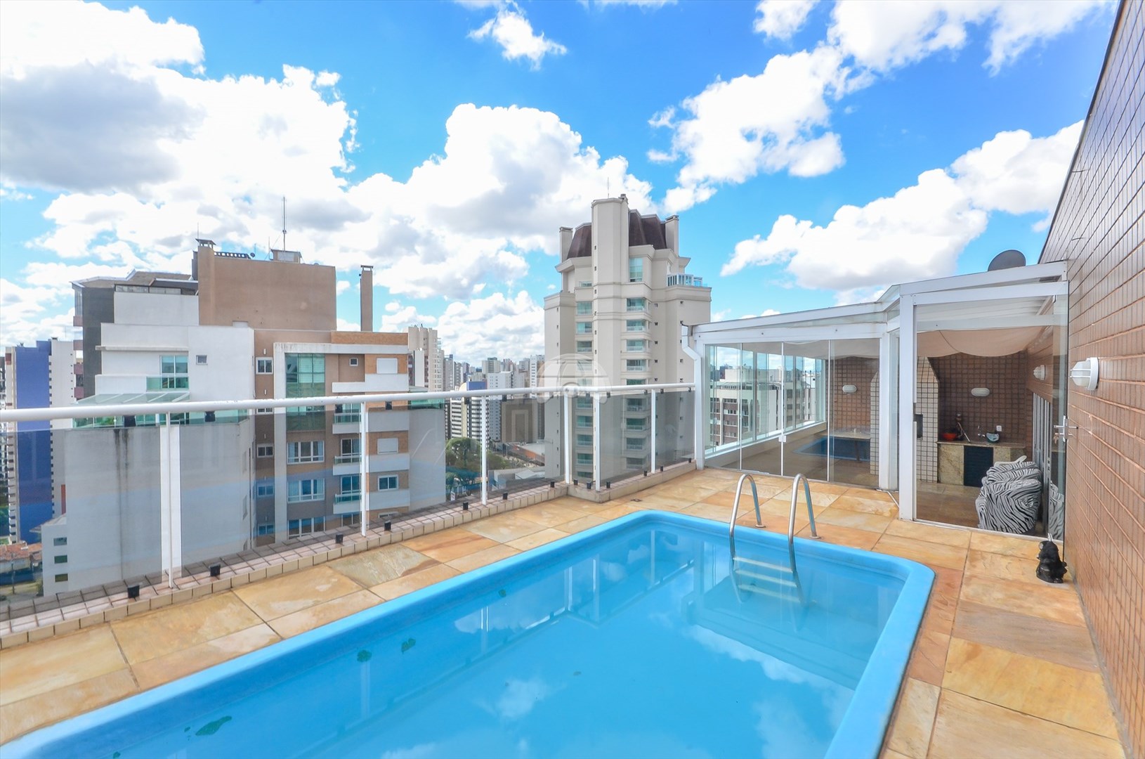 Apartamento à venda em Água Verde, Curitiba — Construa Assessoria Imobiliária
