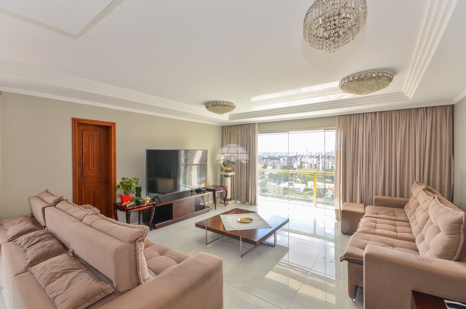 Apartamento à venda em Água Verde, Curitiba — Construa Assessoria Imobiliária