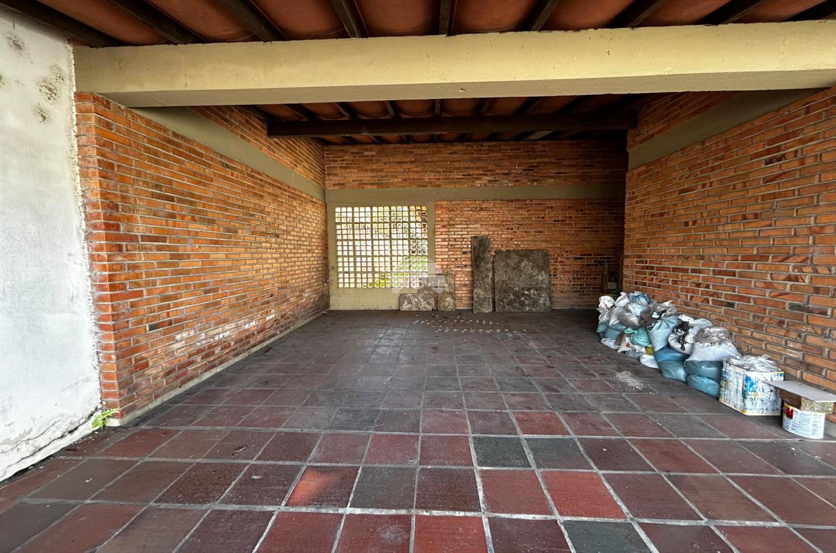 Casa à venda em Bacacheri, Curitiba — Portal Chave Fácil