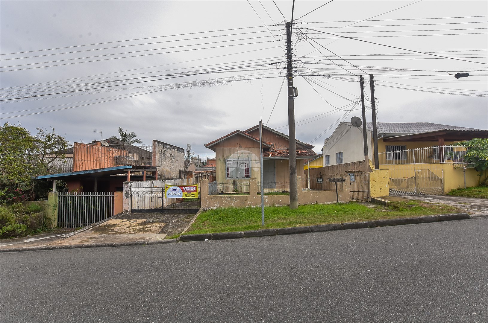 Terreno/Área à venda em Capão Raso, Curitiba — Portal Chave Fácil