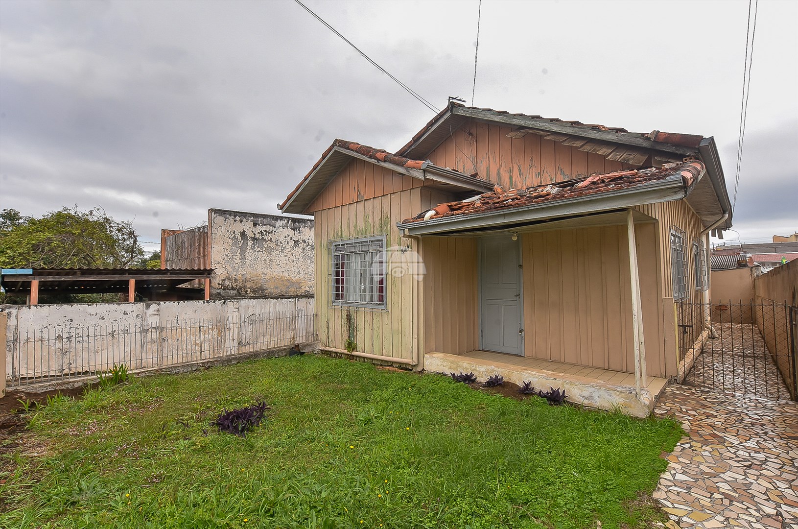Terreno/Área à venda em Capão Raso, Curitiba — Portal Chave Fácil