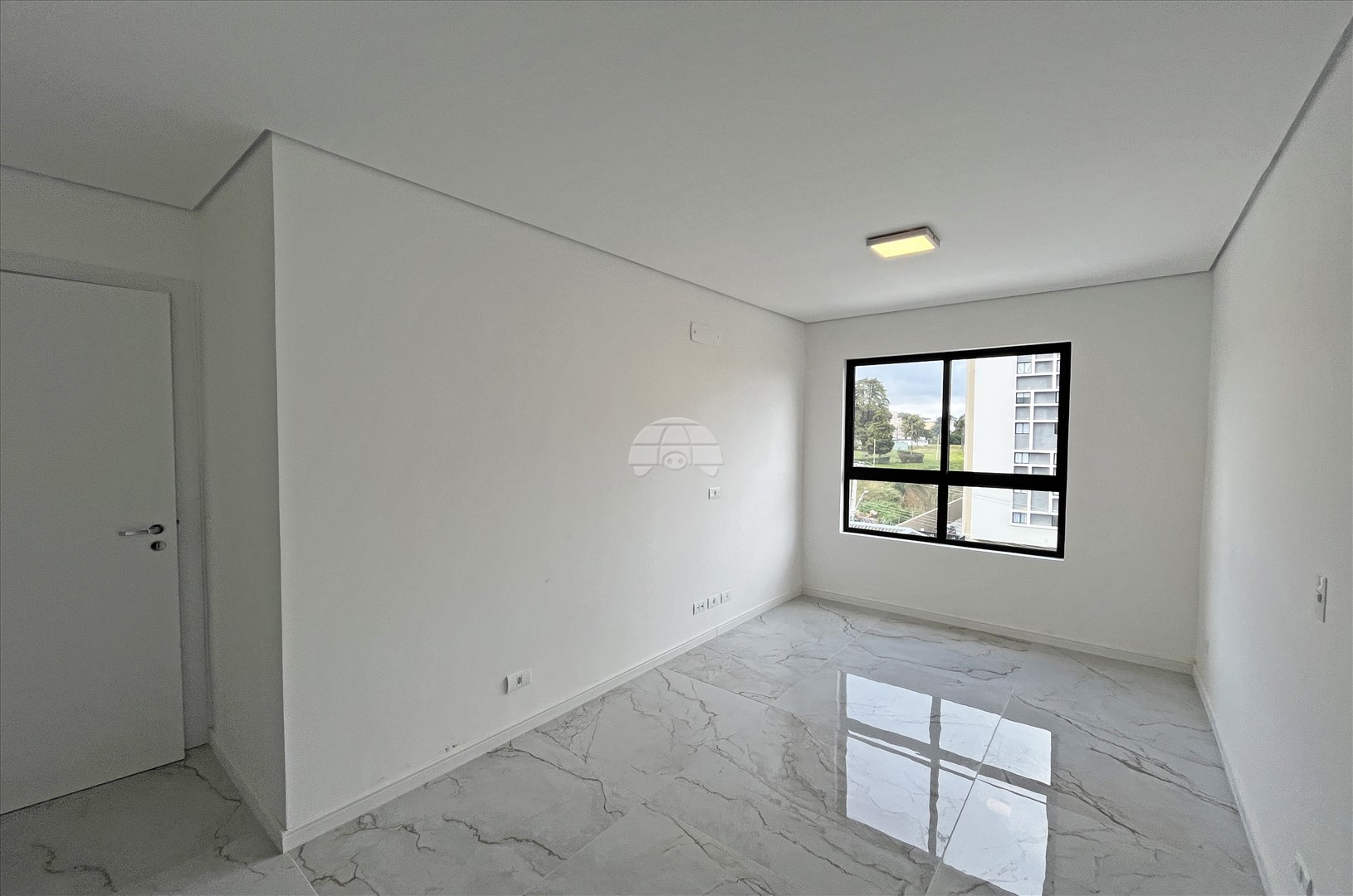 Apartamento para alugar em Tingui, Curitiba — Portal Chave Fácil