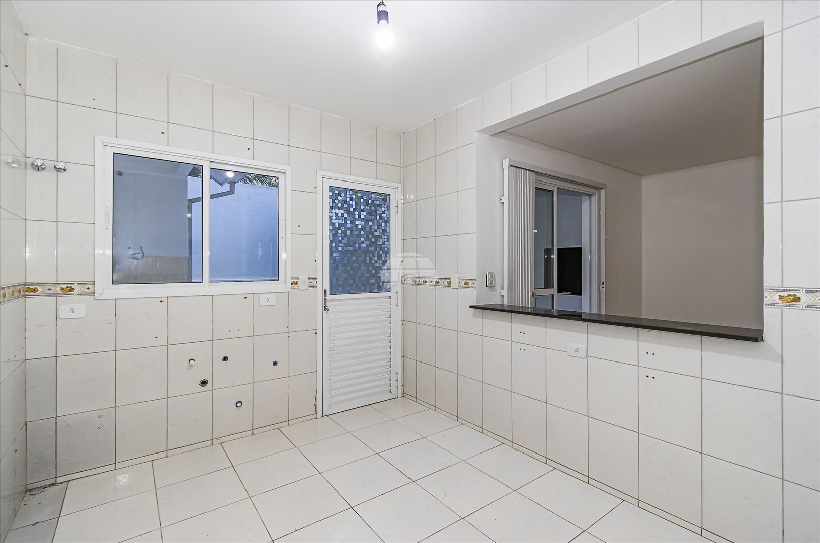 Casa à venda em Cajuru, Curitiba — Portal Chave Fácil