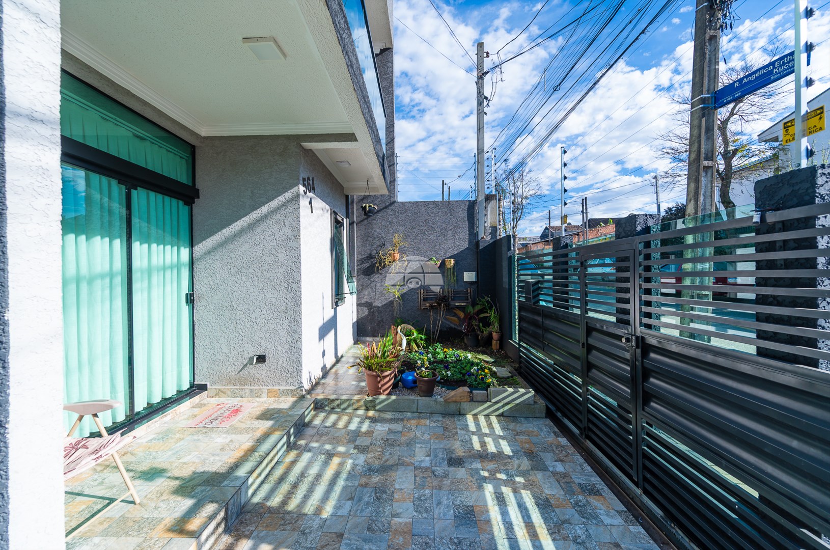 Casa à venda em Sítio Cercado, Curitiba — MAFI ADMINISTRADORA DE IMOVEIS LTDA