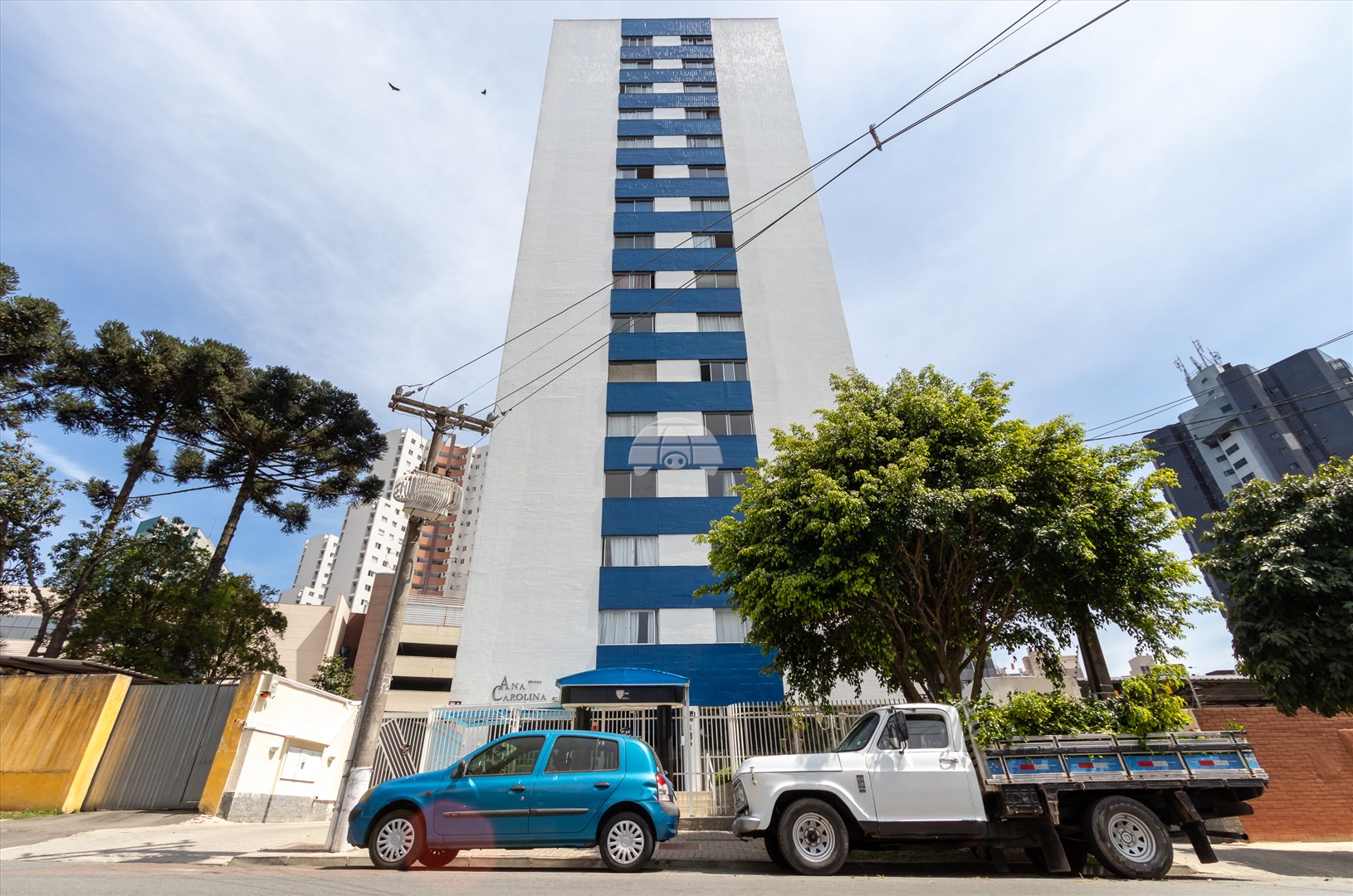 Apartamento Residencial para Venda no Bairro Portão ref. 228438 (2 / 10)