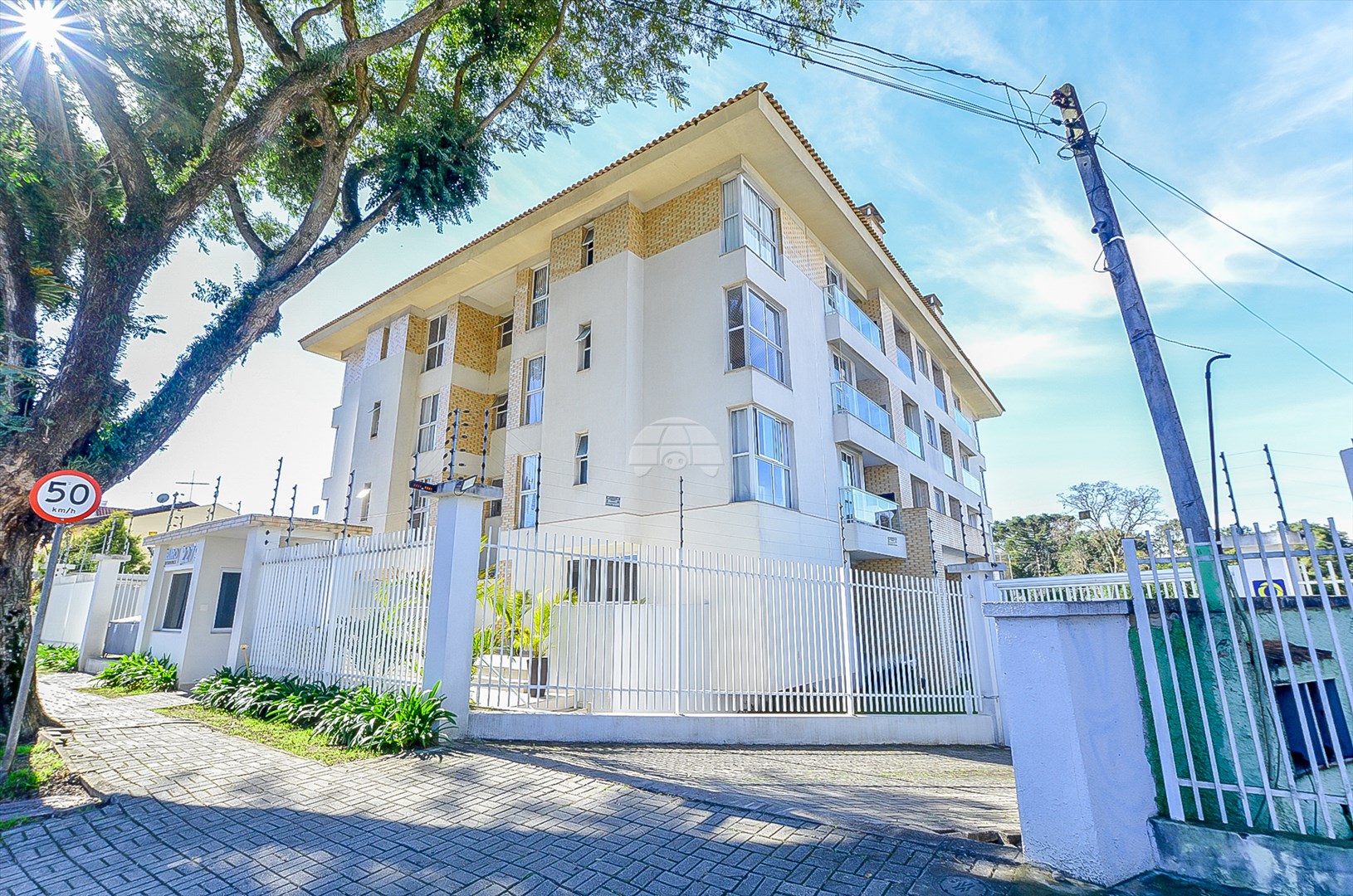 Apartamento à venda em Bom Jesus, São José dos Pinhais — Portal Chave Fácil