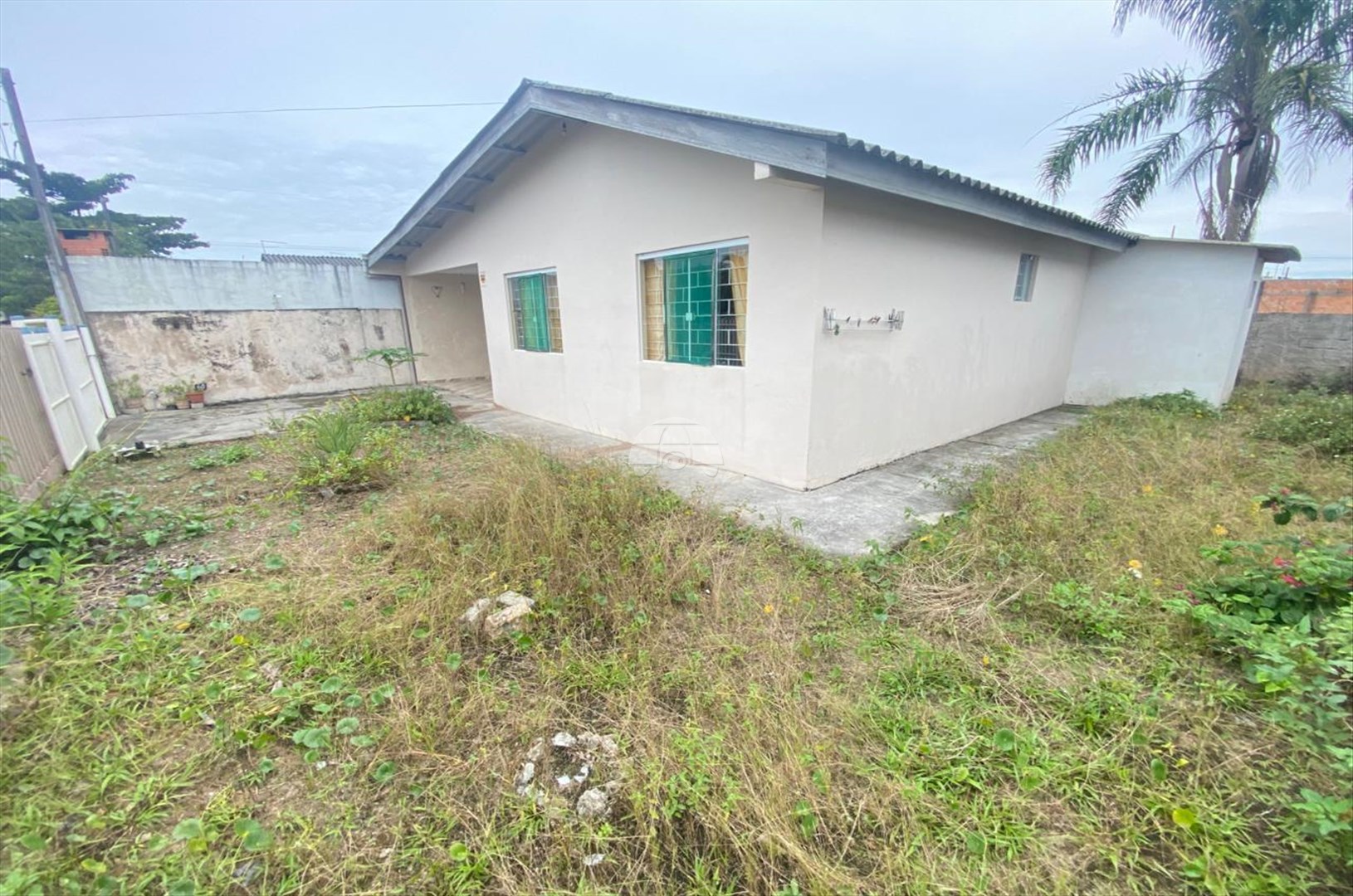 Casa à venda em Ipacarai, Matinhos — Portal Chave Fácil