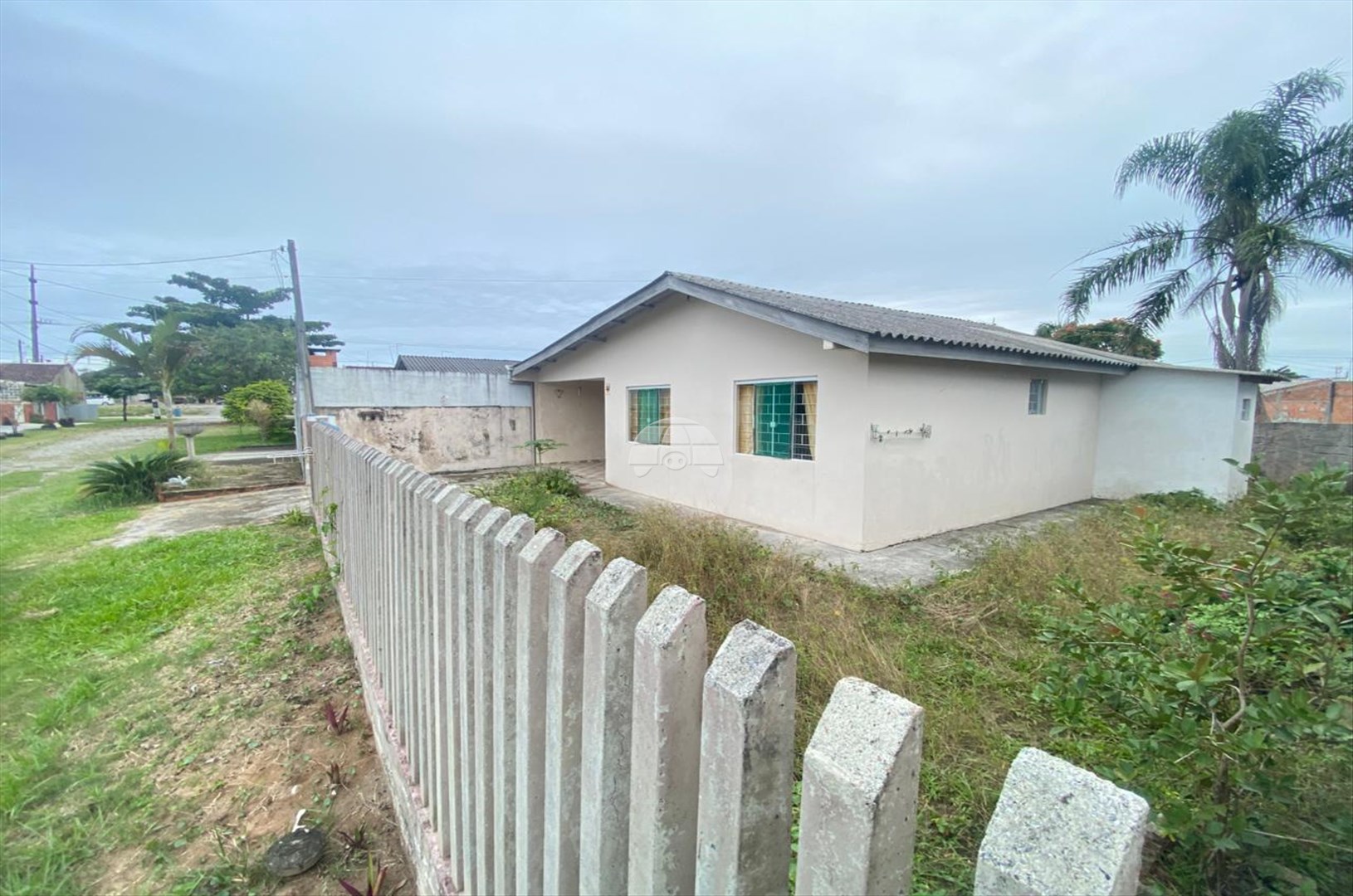 Casa à venda em Ipacarai, Matinhos — Portal Chave Fácil